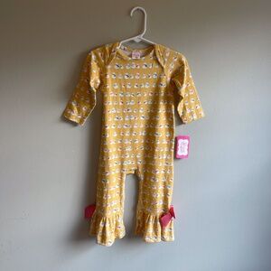 Ricrac & Ruffles 18M Romper NWT Snowman print with pink bows